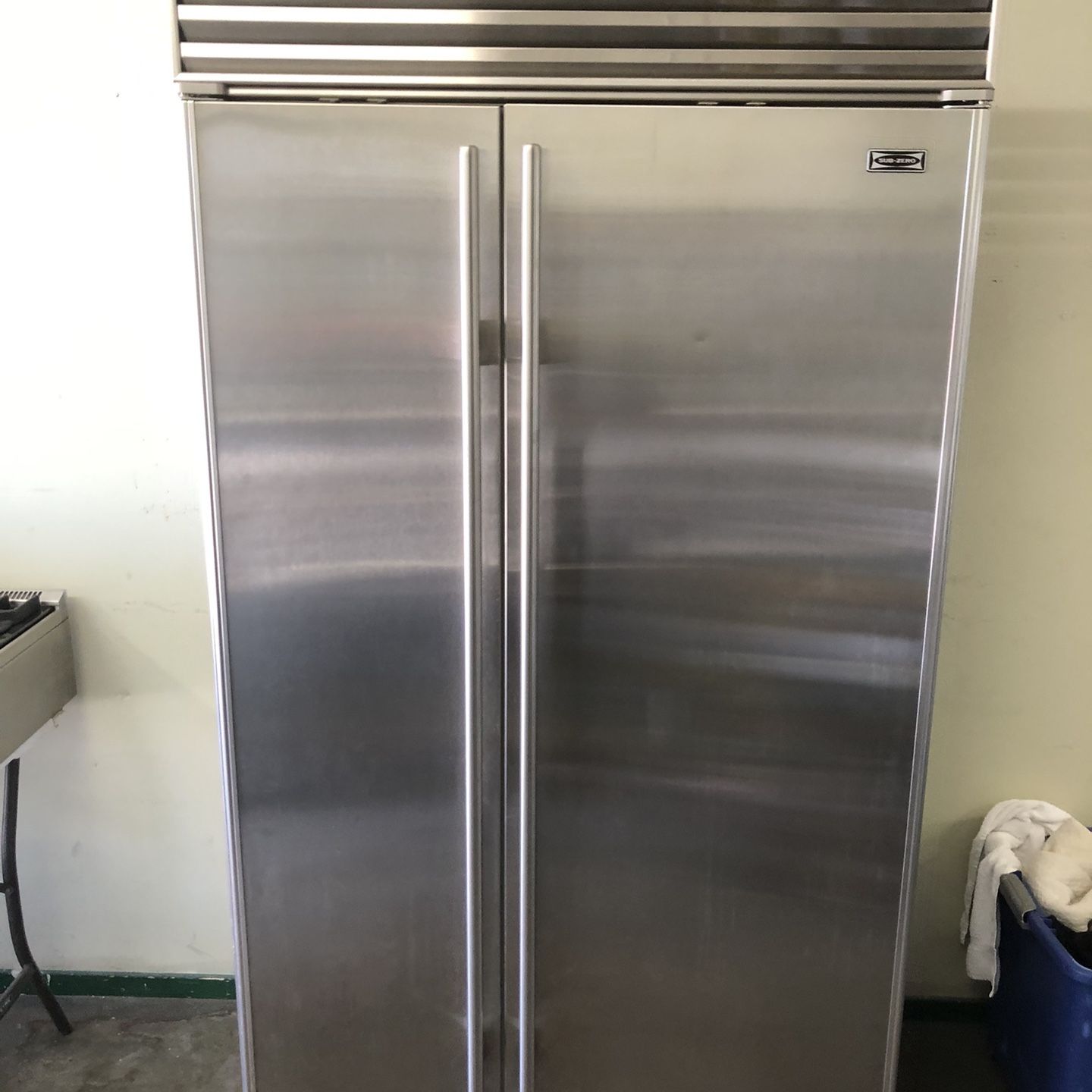 Sub Zero 42” Stainless Steel Built In Refrigerator 