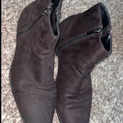  Calvin Klein Suede Boots Size 10.5