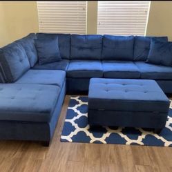 Heights Blue Sectional With Ottoman 