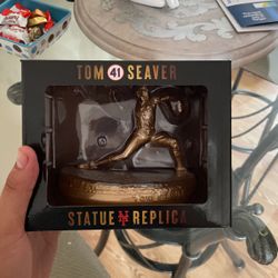 NY Mets Tom Seaver Replica Statue SGA 4/16/22 for Sale in Paterson, NJ -  OfferUp