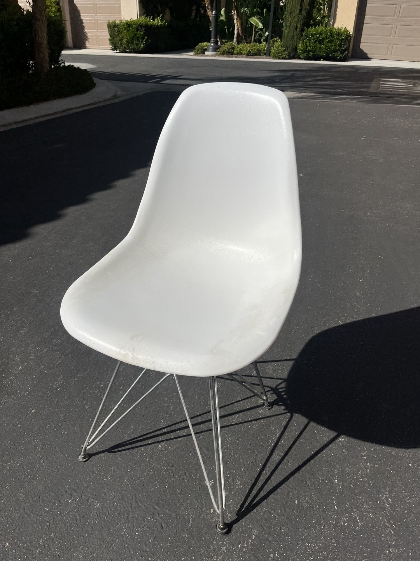 Nice Modern Chair