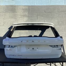 2018 - 2022 VOLVO X60 - TAIL GATE LIFT GATE OEM 