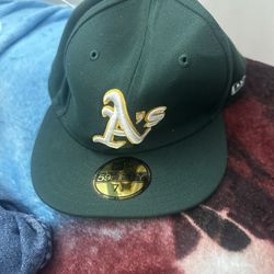 New era 59Fifty Real And Barely Worn Twice < Oakland A’s >