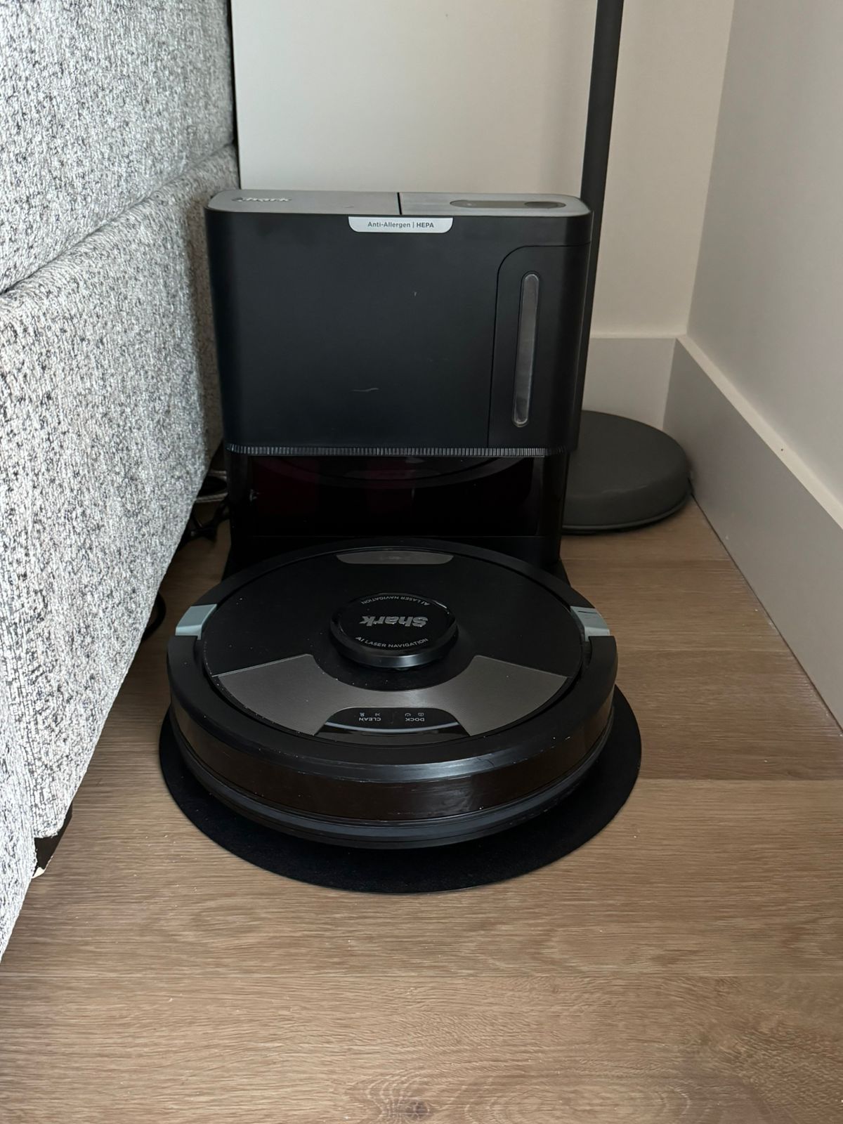 Shark AI Laser Navigation Robot Vacuum with Self-Empty Base