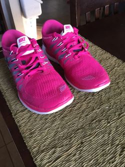 Size 91/2 .. Used twice.. Great condition