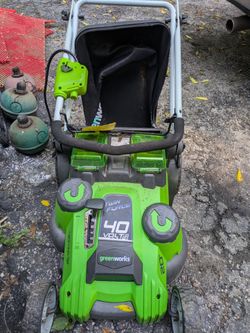 Free greenworks electric lawnmower for parts or repair