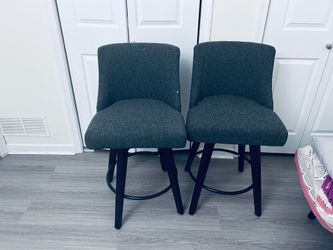 Erdoru Counter Height Swivel Bar stool