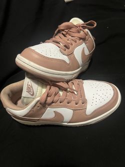 Nike Dunks 