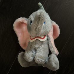 Classic Dumbo Plushie