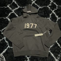 NEW  Authentic Fear of God ESSENTIALS NWT Sz S