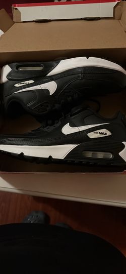 Nike air max for women size is 5y