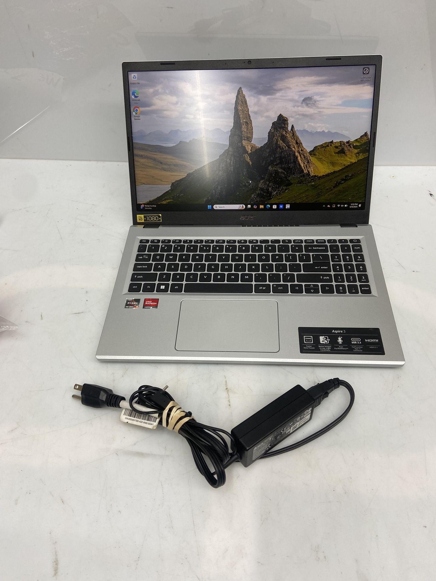 Aspire 3 A315-24P-R2SC 15.6" Full HD Notebook Computer, AMD Ryzen 5 7520U 2.8GHz, 8GB RAM, 256GB SSD, Windows 11 Home, Silver