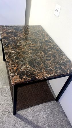Kitchen brown faux-marble tabletop