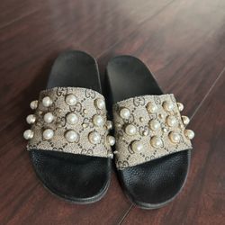 Woman’s Shoes 