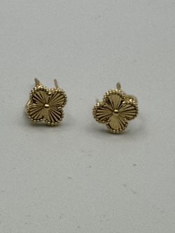 Clover Clip Earrings 18K
