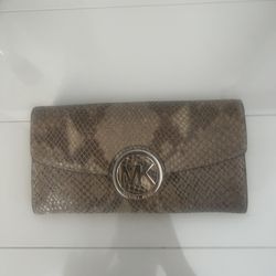 Michael Kors wallet