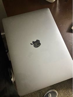 Mac book pro 1989  512gb 16gb ram touchbar