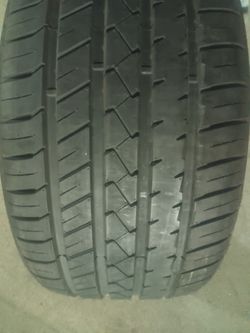 Tire 275/35ZR19