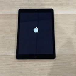 APPLE iPAD AIR 32GB $170 WiFi -Fully Working