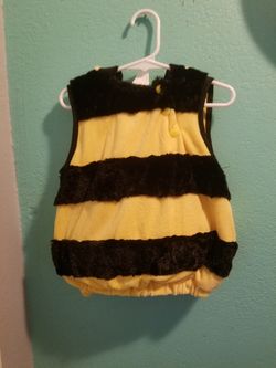 Bumblebee outfit....Size 6month to 12 months old Babby...like new!