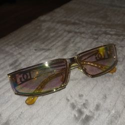 Dolce&Gabbana Unisex Shades With Small Clutch Purse/wallet