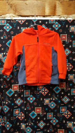 Columbia ( boys size 6/7) zip up fleece hoodie jacket