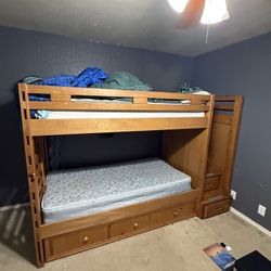 Twin Bunk Bed With Trendal