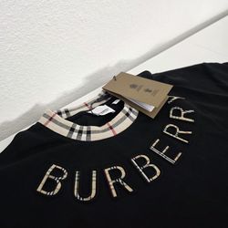 Burberry t shirt