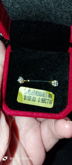 14K GOLD OVER SS-925, 0.50 CTW MOISSANITE STUD EARRINGS!! RETAILS FOR $150.00!! 