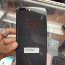 iPhone 8 Plus 