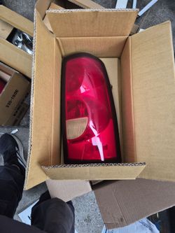 Automotive Tail Light Assembly