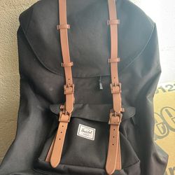 Hershel backpack in good condition