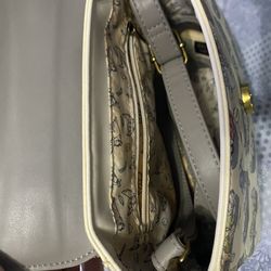 Snow white dwarfs bag