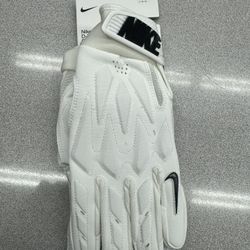 Nike D-Tack Gloves
