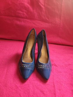 Blue Pumps 