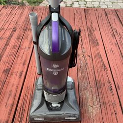 High-powered vacuum cleaner (works perfectly)