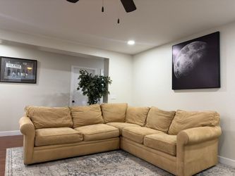 Crate & barrel sectional- free delivery