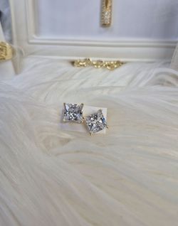 Men's earrings 14K Gold Laminated Hypoallergenic Waterproof Non Tarnish Excellent Quality Jewelry 20$