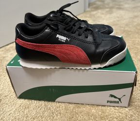 Authentic Ferrari Puma Sneakers For Boys. Size 3.