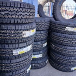 275 65 18 Falken Tires Set 