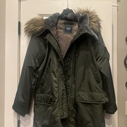 GAP Military olive green coat with brown fur trim - Small (fits like a medium)