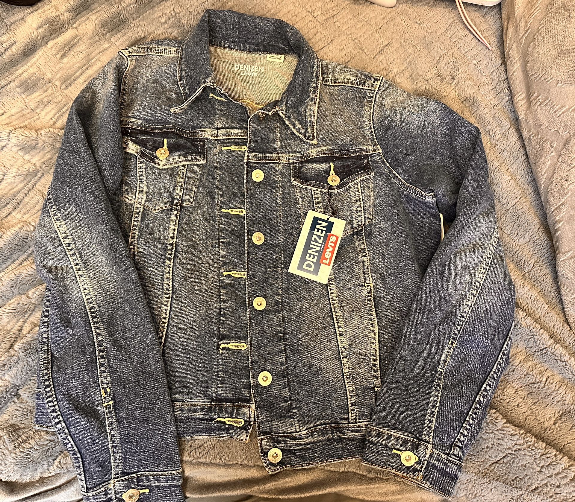 Brand New Levi’s, Jean Jacket Women’s Size Large