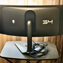 Alienware 34” Curved QD-OLED Gaming Monitor (AW3423DWF)
