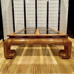 Beautiful Vintage Ming Asian Chinoiserie Coffee Table 