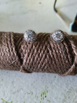 Costume Jewelry Earrings 