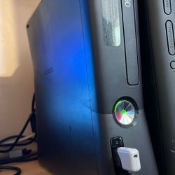Xbox 360 Slim 18 Games Installed *Read Description*