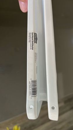 5 shelf brackets- white