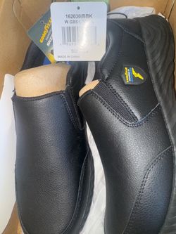 Goodyear Sketcher shoes 9.5 women