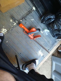 Black & Decker Hedge Trimmer