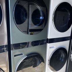 LG WashTower Stacked SMART Laundry Center 4.5 Cu.Ft. Front Load Washer & 7.4 Cu.Ft. Gas Dryer in Nature Green w/ Steam